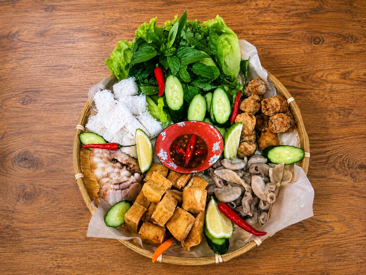 雲林斗六越南美食 清爽河粉、米粉拼盤與月亮蝦餅一次滿足